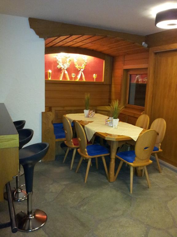 Hotel Restaurant Kulm Triesenberg Екстериор снимка