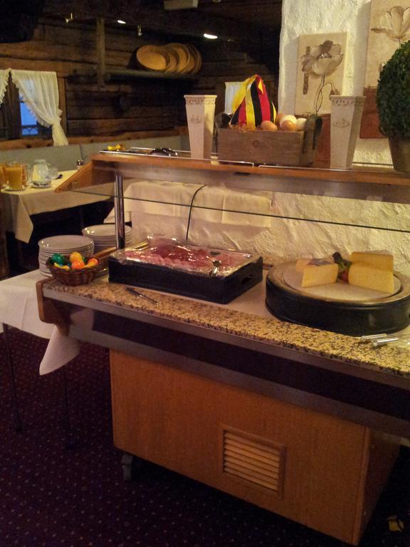 Hotel Restaurant Kulm Triesenberg Екстериор снимка